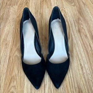 Vince Camuto black pumps